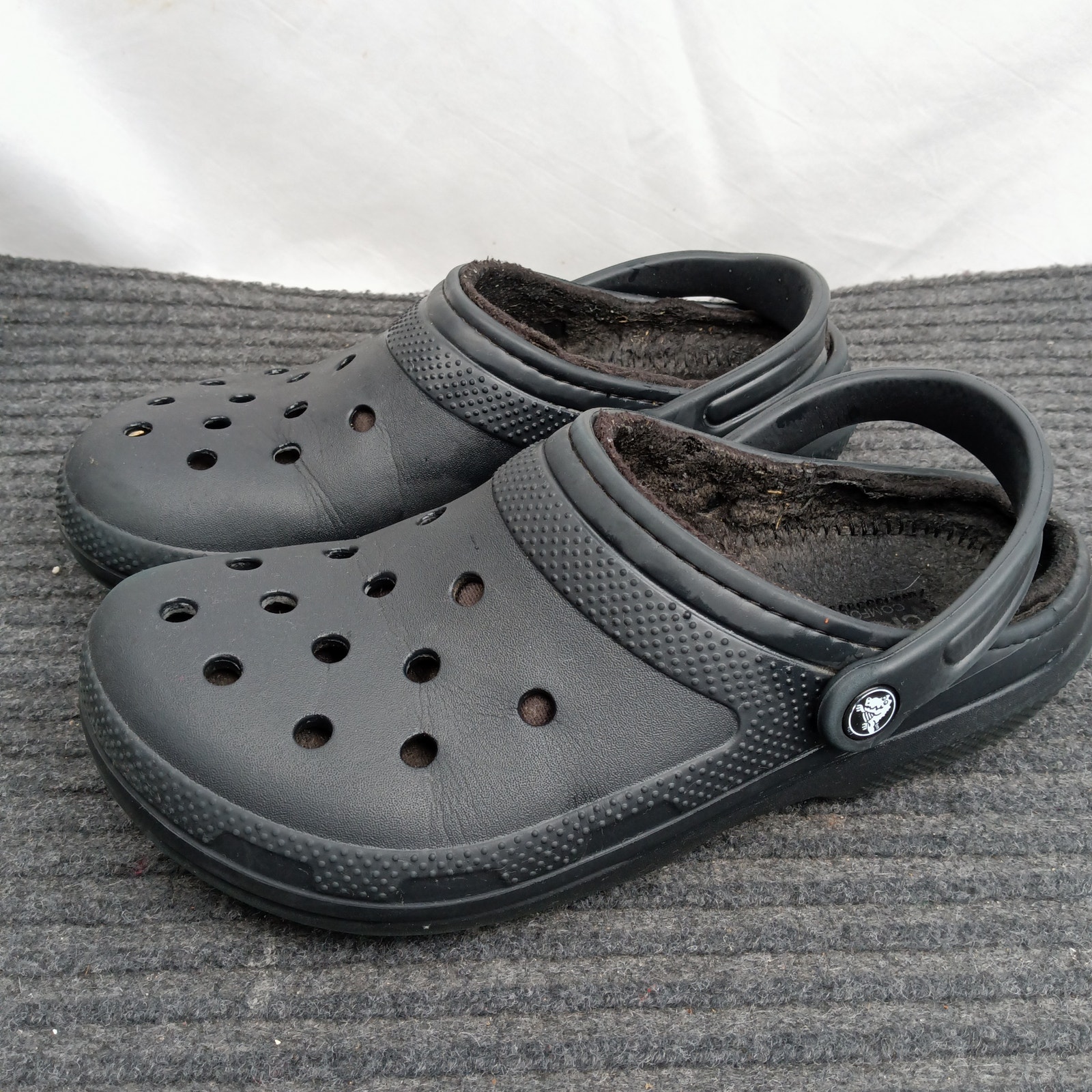 Crocs Classic Adult Unisex Lined Clog Sandal Black